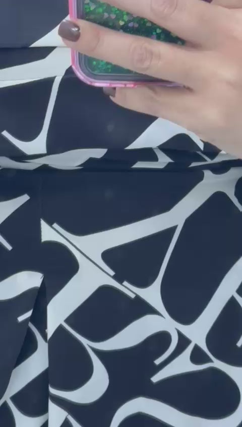 Blusa Black And white Art Vibes